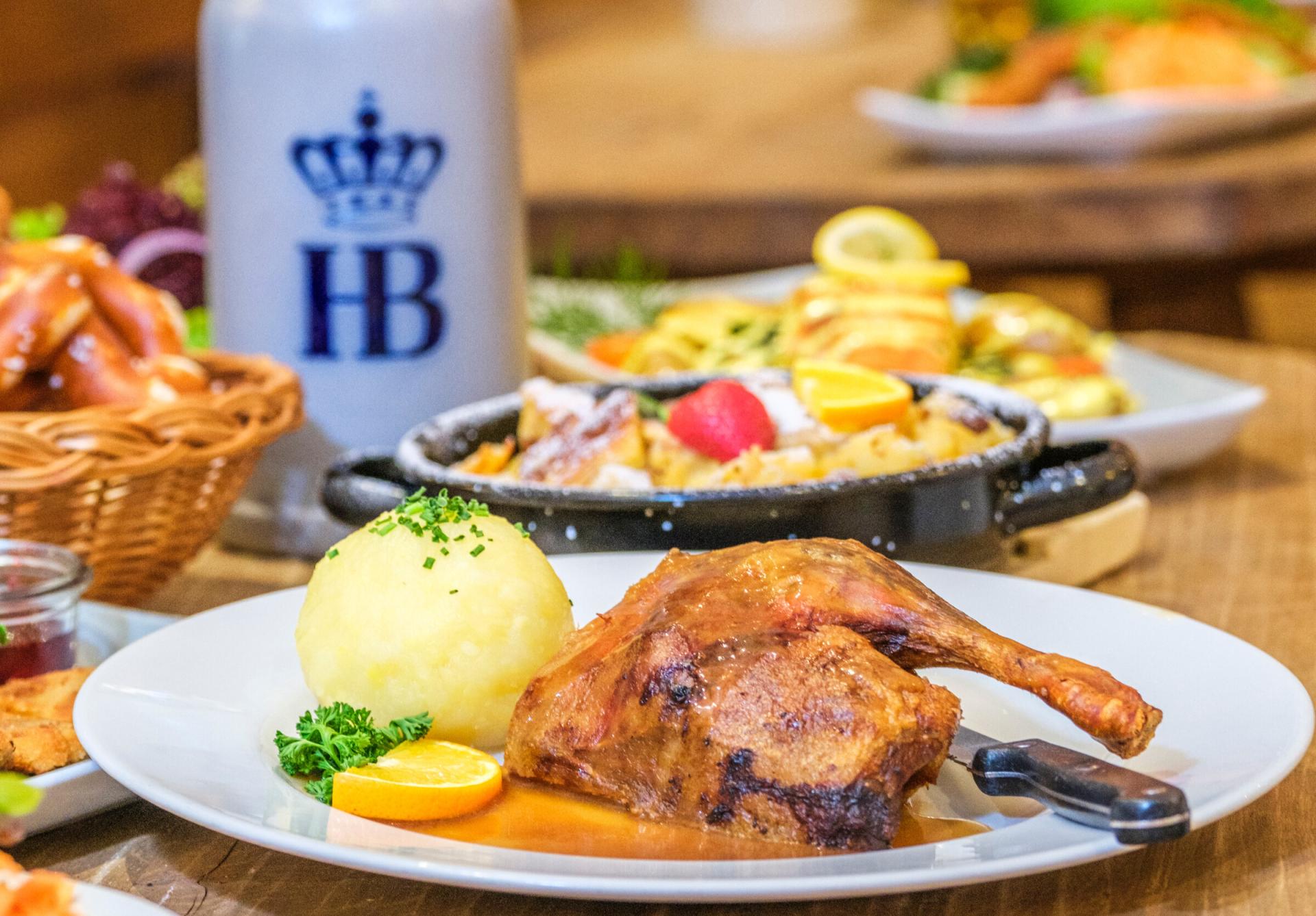 ausgezeichnete-bayerische-küche-biergarten-restaurant-essen-speisekarte